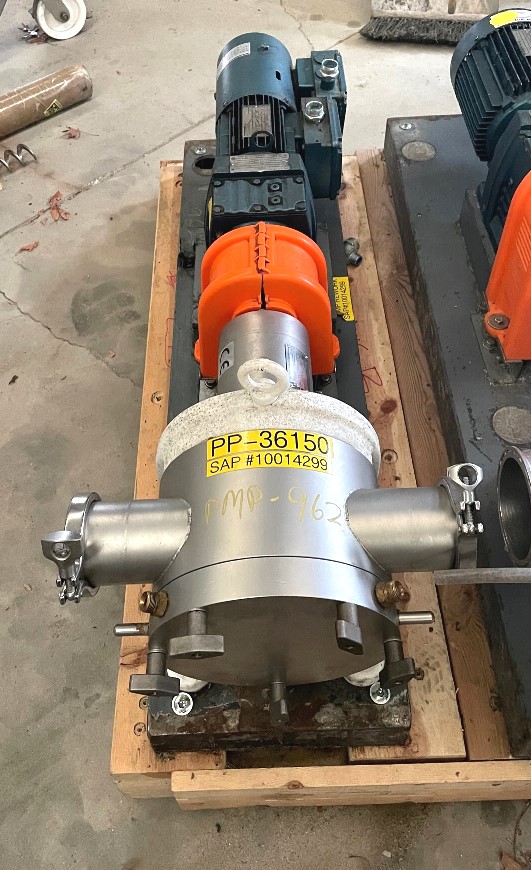 ***SOLD*** used SINE/Sundyne Model MR-130 Pump.  Driven by 1 HP, 230/460 volt Sew Euro Drive with 26.74:1 ratio. Last used in sanitary Food Plant. Pump used in low shear applications and has Powerful suction even for viscous products. Video of unit running available. 